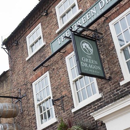 The Green Dragon At Bedale Exteriör bild
